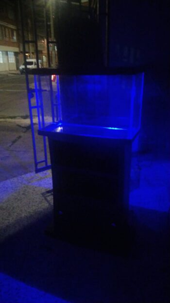 Mueble Mediano para Acuario o terrario 80x30cm - Imagen 2
